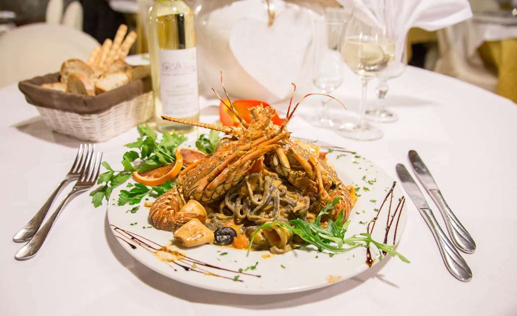 Hotel Ristorante La Perla Varallo Pombia Ristorante foto